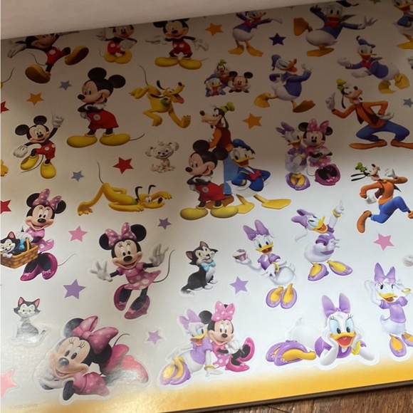 🚫SOLD🚫Disney giant activity/sticker pad - Picture 4 of 6